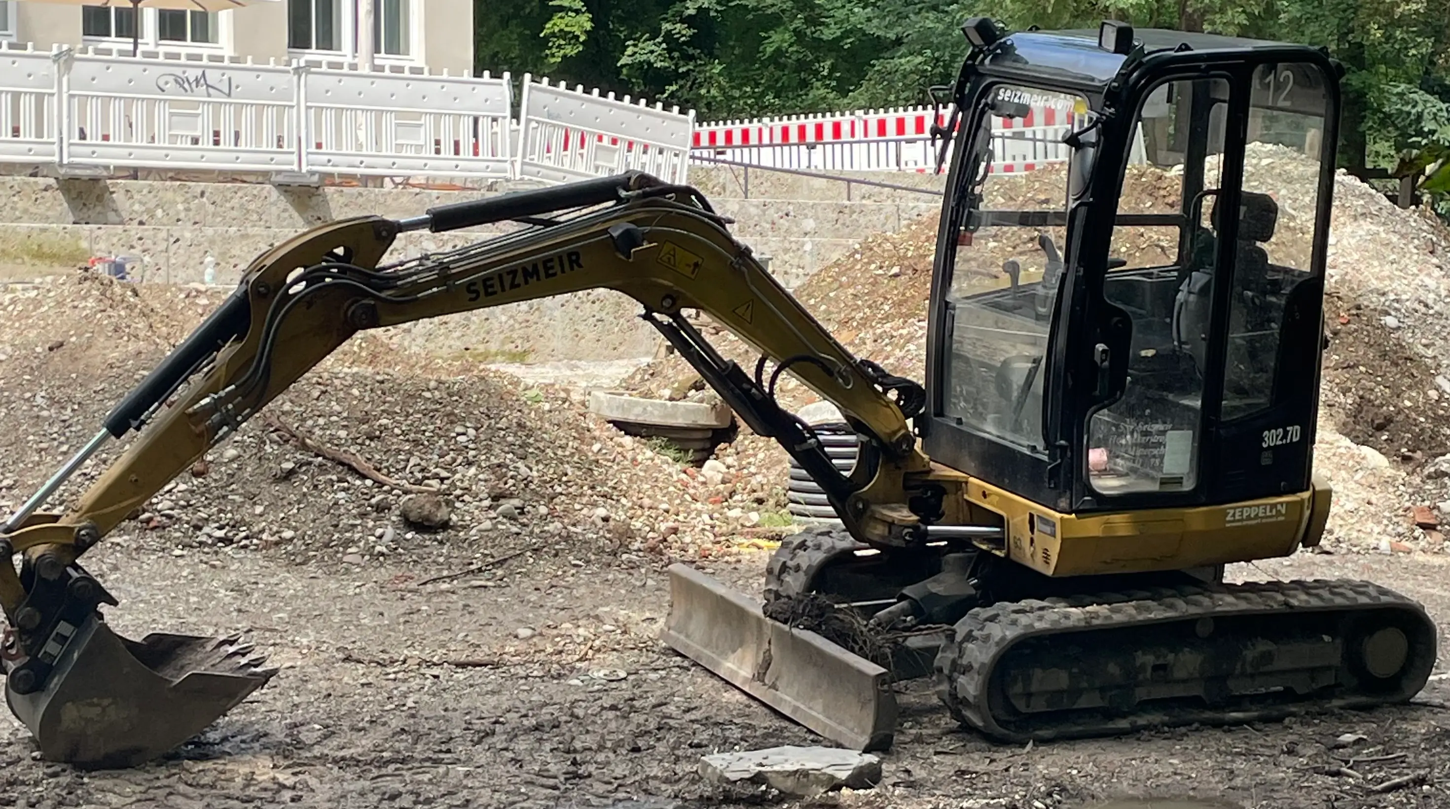 CATERPILLAR 302.7D CR