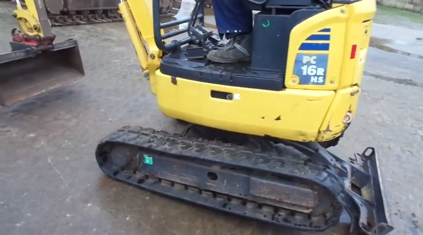 KOMATSU PC16R-HS RUBBER KOMATSU PC16R-HS RUBBER